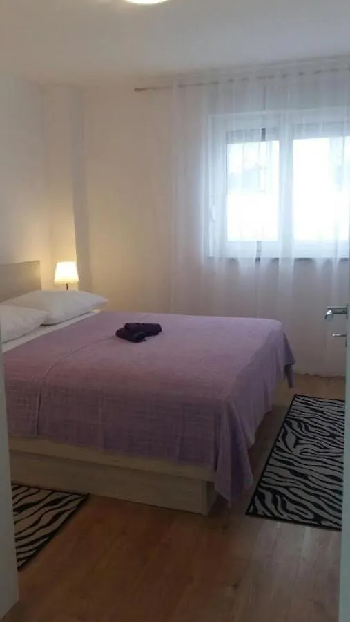 Family Holiday Home Turanj