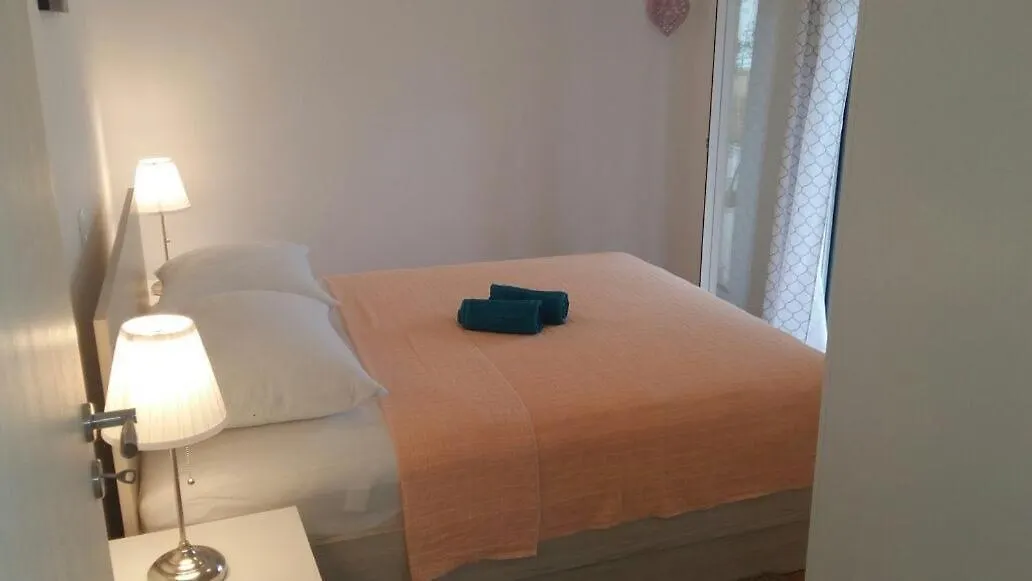 Family Holiday Home Turanj