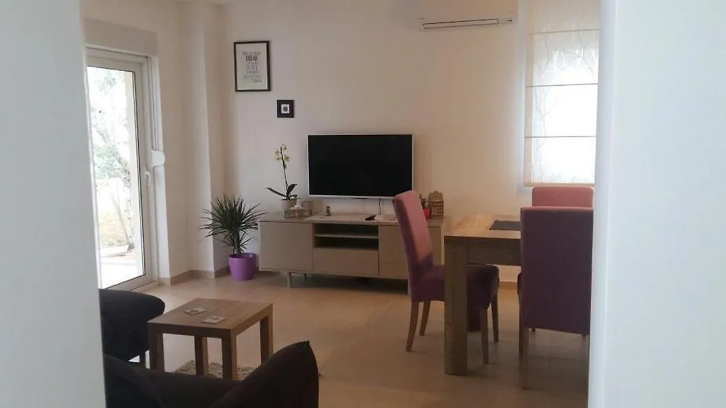 Family Holiday Home توراني